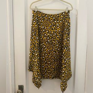 Modern animal print skirt in size 12